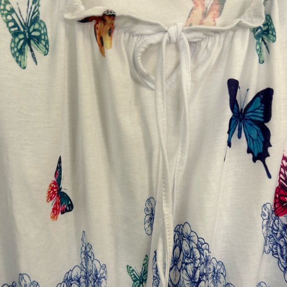 Womens Casual Plus Size Butterfly Print Blouse Size XXL - Picture 8 of 10